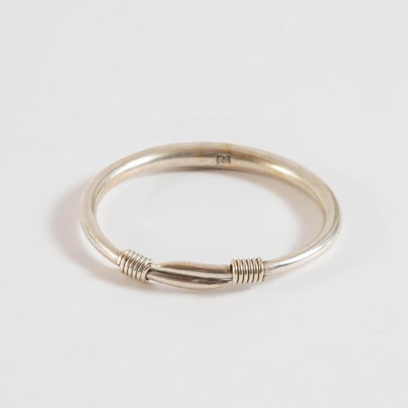 Waddington'sA Chinese Silver Bangle, Wenyin Mark, 20th Century, 民國 中國銀鐲