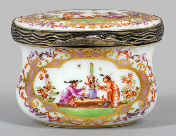 Schloss-AhldenMuseale Meissen Tabatiere mit Hoeroldt-Chinoiserien