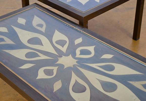 Loeckx AuctioneersWilly Daro: coffee table and side table with engra…