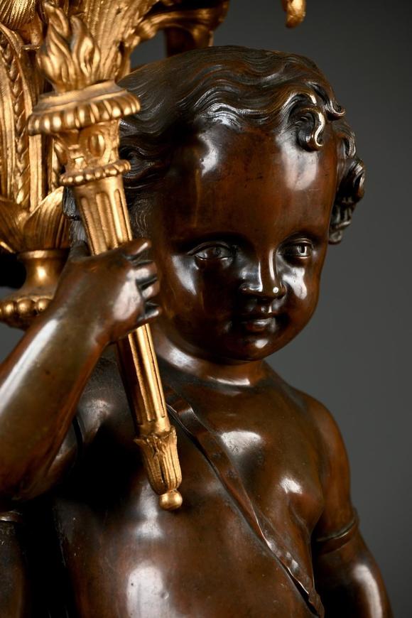 Loeckx AuctioneersA large and fine ornament in bronze \'three putti\',…