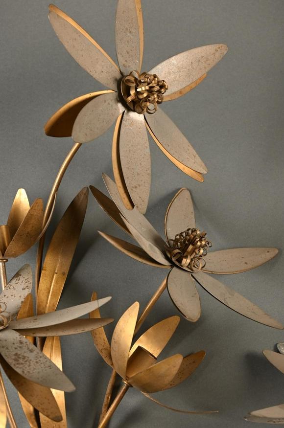 Loeckx AuctioneersA pair of vintage brass wall lamps \'flowers\' …