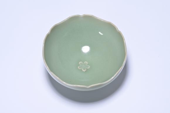 三杉美術(shù)宋 龍泉花口杯