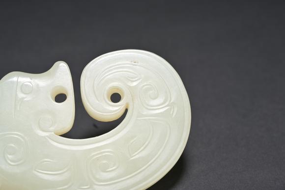 三杉美術(shù)玉龍佩