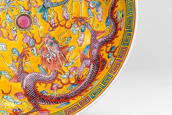 Apollo Art AuctionsGuangxu Period, Qing Dynasty, Ca. AD 1875 - 1908. >A finely painted famille rose porcelain dish,