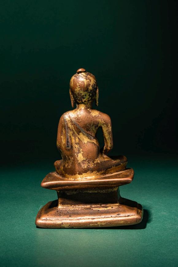 Apollo Art AuctionsCa. 6th - 7th century AD. >
A cast bronze figure of Buddha Shakyamuni seated in dhyanasana (medit