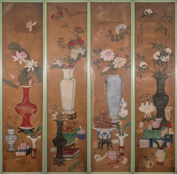 Bertolami Fine ArtA rare four-panel painting depicting scholarly objects and flowers in vases. Ink and pigments on paper. Benzoni Collection, China, Qing Dynasty (1644–1912).