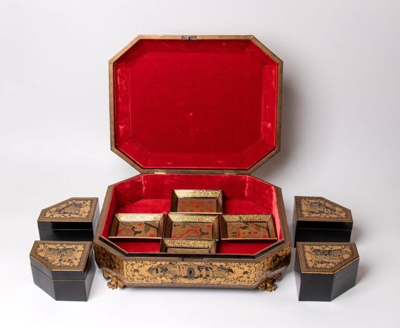 Bertolami Fine ArtA rare octagonal Canton game box in lacquered and gilded wood. China, Qing Dynasty (1644–1912), circa 1860.