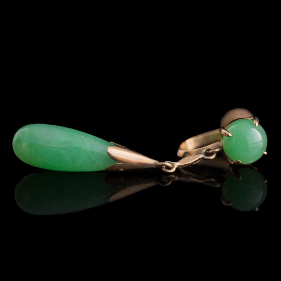 Oakridge Auction Gallery金屬鑲翡翠耳墜兩對(duì)  Two pairs of Chinese jadeite-set metal earrings