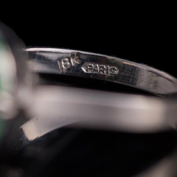 Oakridge Auction Gallery金屬鑲翡翠戒指四隻  Four Chinese jadeite-set white metal rings
