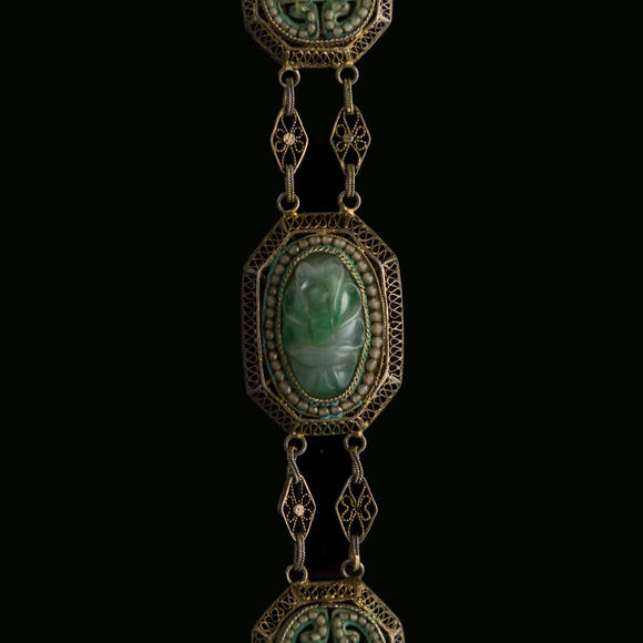 Oakridge Auction Gallery民國 銀嵌翡翠項鍊  A Chinese jadeite-inset silver necklace