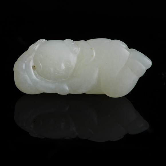 Oakridge Auction Gallery十九世紀 玉掛墜及玉透雕喜字佩  A Chinese jade toggle and a reticulated jade plaque
