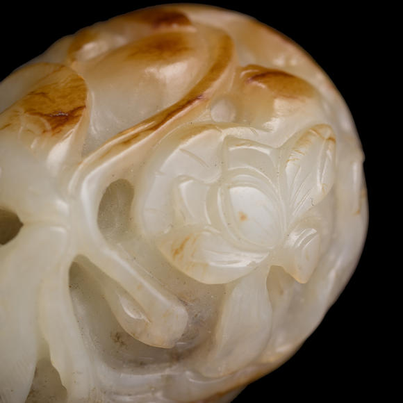 Oakridge Auction Gallery十九世紀 白玉荷塘清趣掛墜  A Chinese white jade 'lotus pond' pendant