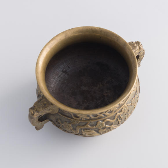 Oakridge Auction Gallery清代 胡文明款銅鶴鹿同春紋龍耳簋式爐  A Chinese bronze 'crane and deer' gui-form censer