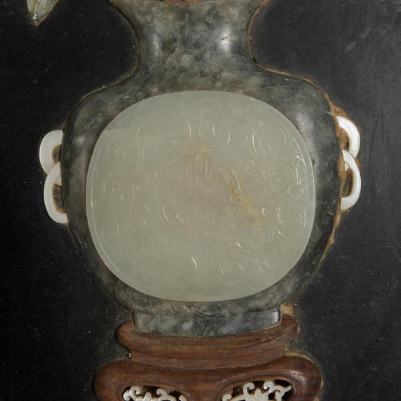 Oakridge Auction Gallery民國(guó)或更早 黑漆彩繪百寶嵌屏  A Chinese lacquered screen with inlaid stones