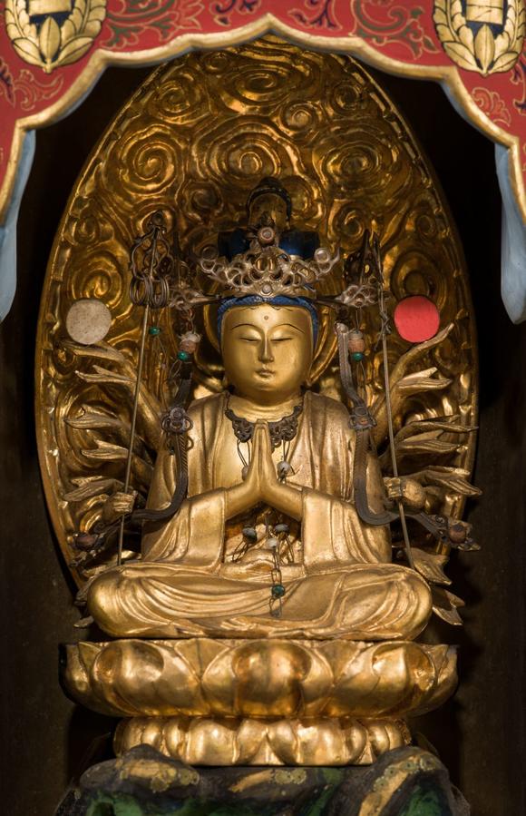 Galerie ZackeYAMAMOTO MOSUKE: A HIGHLY IMPORTANT COMPLETE SET OF 33 ‘THE SAIGOKU KANNON PILGRIMAGE ‘GOLD LACQUER ZUSHI (PORTABLE BUDDHIST SHRINES), DATED 1854