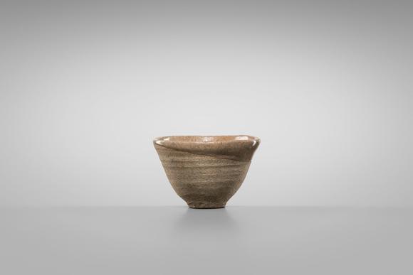 Galerie Zacke? A SUPERB KARATSU WARE CHAWAN (TEA BOWL) NAMED ‘WABI NO SATO’
