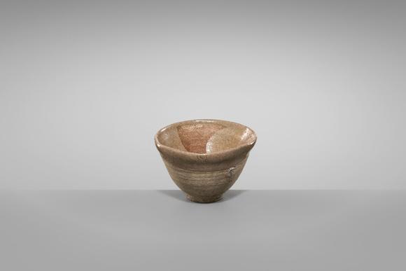Galerie Zacke? A SUPERB KARATSU WARE CHAWAN (TEA BOWL) NAMED ‘WABI NO SATO’