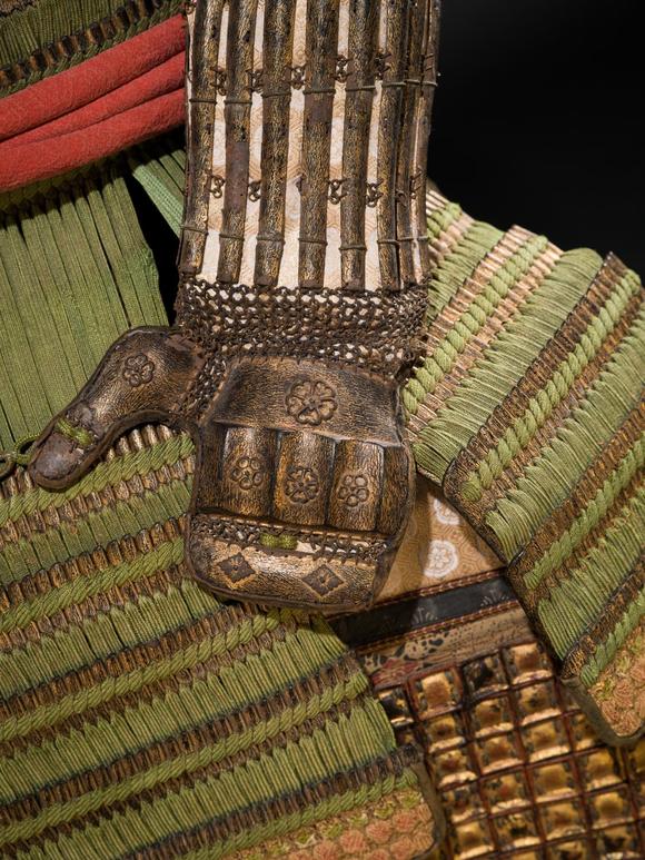 Galerie ZackeAN OKEGAWA NIMAI-DO GUSOKU (TWO-PIECE CUIRASS ARMOR) AND SO-FUKURIN SUJIBACHI KABUTO