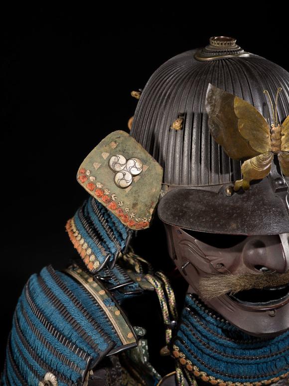 Galerie ZackeSAOTOME: AN IMPRESSIVE OKEGAWA NIMAI-DO GUSOKU (TWO-PIECE CUIRASS ARMOR) AND SUJIBACHI KABUTO, WITH NKBKHK KOSHU TOKUBETSU KICHO (ESPECIALLY IMPORTANT) SHIRYO CERTIFICATE