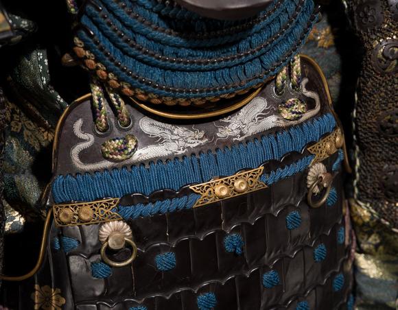 Galerie ZackeSAOTOME: AN IMPRESSIVE OKEGAWA NIMAI-DO GUSOKU (TWO-PIECE CUIRASS ARMOR) AND SUJIBACHI KABUTO, WITH NKBKHK KOSHU TOKUBETSU KICHO (ESPECIALLY IMPORTANT) SHIRYO CERTIFICATE