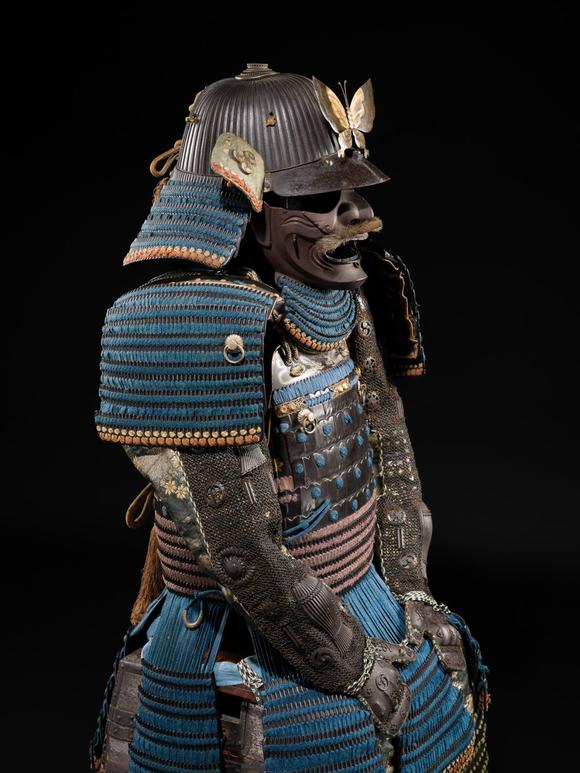 Galerie ZackeSAOTOME: AN IMPRESSIVE OKEGAWA NIMAI-DO GUSOKU (TWO-PIECE CUIRASS ARMOR) AND SUJIBACHI KABUTO, WITH NKBKHK KOSHU TOKUBETSU KICHO (ESPECIALLY IMPORTANT) SHIRYO CERTIFICATE