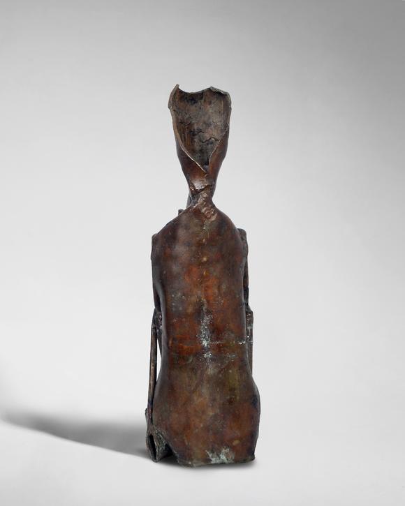 RoseberysSomnath Hore (Indian, 1921-2006)
Untitled, sculpture in bronze

bronze, signed S.H. to base,

44.5cm high x 12.5cm diam. x 12.5cm

Provenance:
