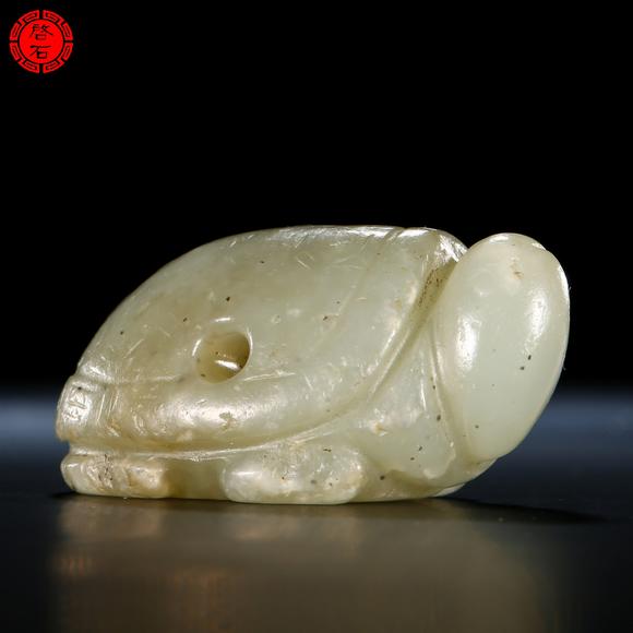 北京啟石明 圓雕玉龜