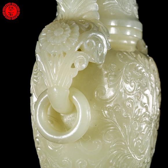北京啟石清中期 寶相花紋雙耳活環(huán)四足賞瓶