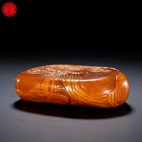 北京啟石現(xiàn)代 郭懋介作留皮薄意雕擺件