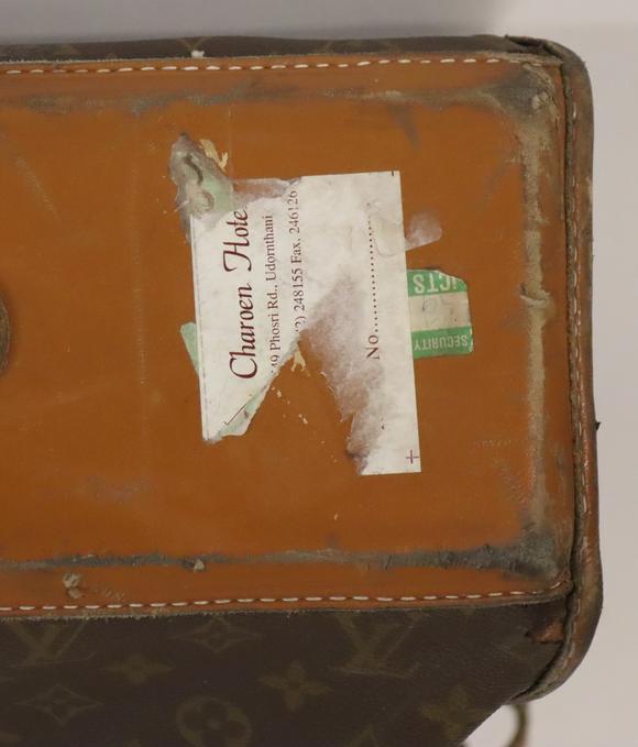 Clarke Auction GalleryCOUTURE. Vintage Louis Vuitton Garment Bag.