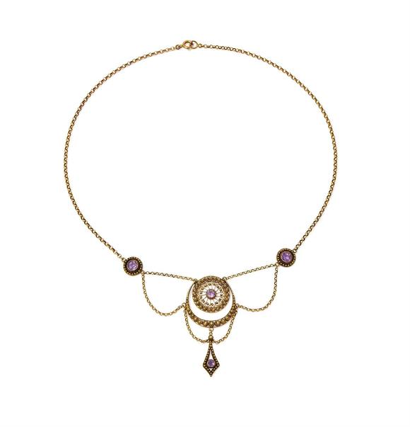 DreweattsAN EARLY 20TH CENTURY AMETHYST NECKLACE
