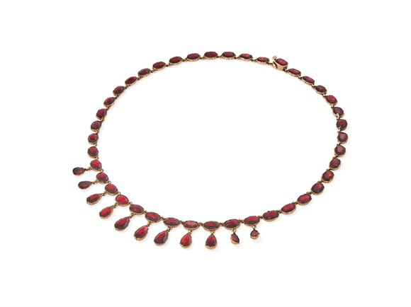 DreweattsA GEORGIAN GARNET FRINGE NECKLACE