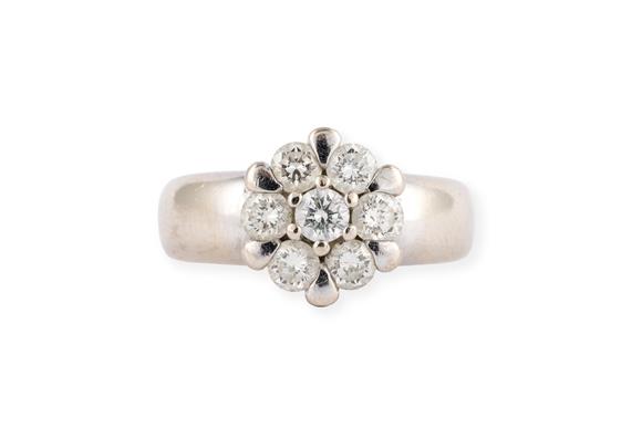 Hargesheimer Kunstauktionen DüsseldorfDAISY BRILLANT RING
