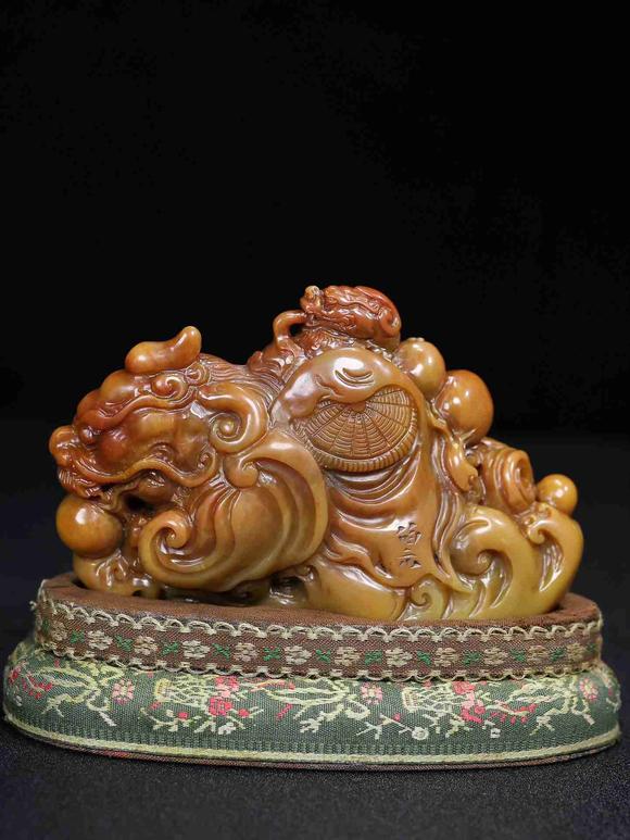 日本松町古美龍魚獻(xiàn)瑞