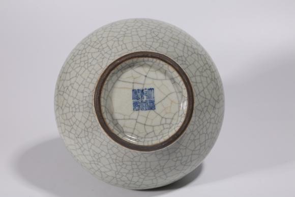 千美會(huì)仿哥窯五孔瓶