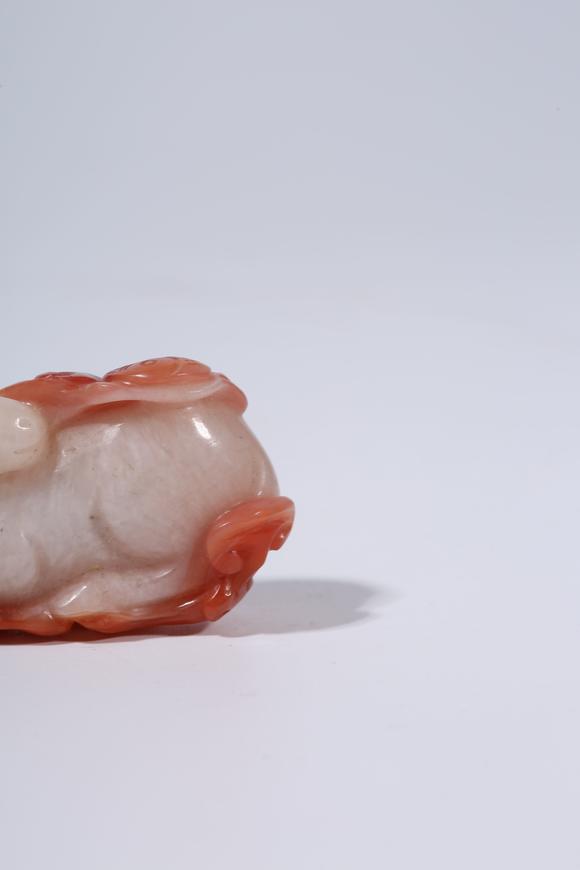 千美會(huì)南紅瑪瑙羊手把件