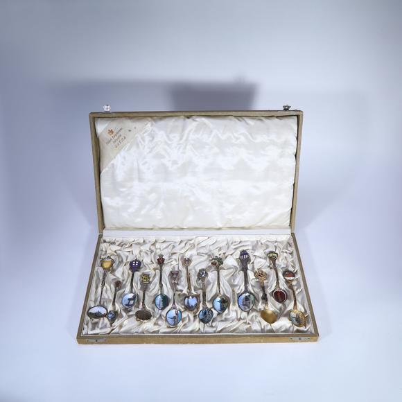 KARSON AUCTIONEarly 20th Century, Set of Gilt Silver Enamel Small Spoons with Original Case
