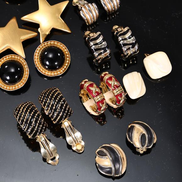 Karl s Collections IncGroup Of Vintage 80s Costume Jewelry 