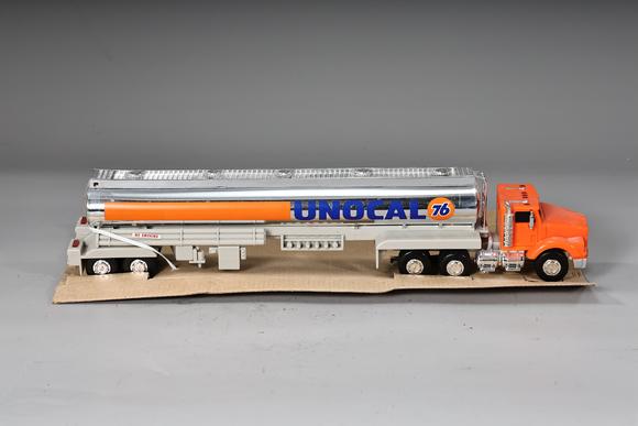 Karl s Collections Inc1994 Unocal 76 Oil Tanker Truck Model Taylor Trunks 