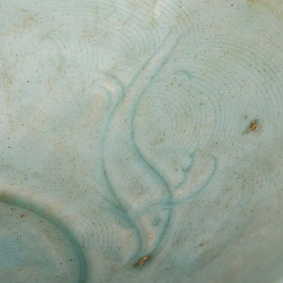 大阪美術(shù)商會(huì)南宋 湖田窯雙魚水波紋碗