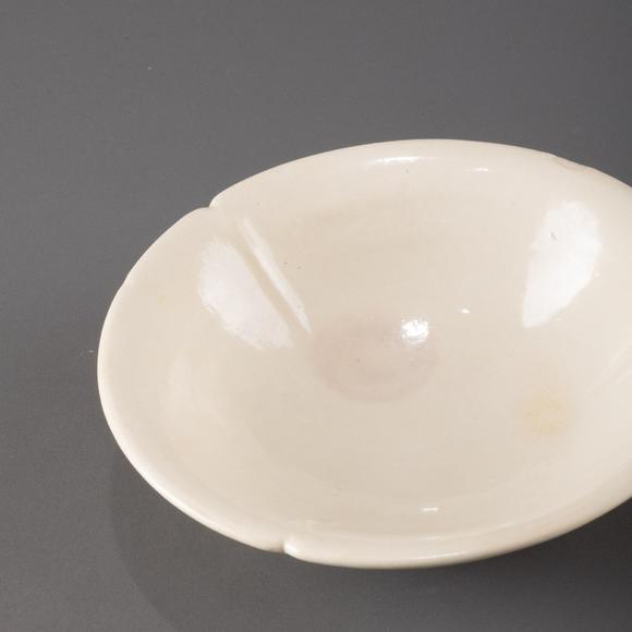 大阪美術(shù)商會(huì)唐 鞏縣窯白磁碗