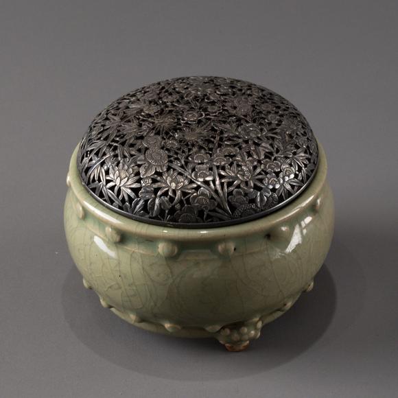 大阪美術(shù)商會(huì)青磁鼓形香爐