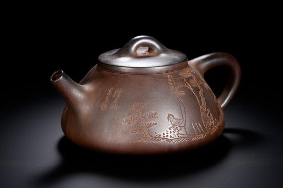 HUNG YUN ZHAI AUCTION HOUSE INCJingnan Shanqiao-marked Pine, Crane, and Figure Shitao Teapot