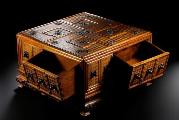 HUNG YUN ZHAI AUCTION HOUSE INC
