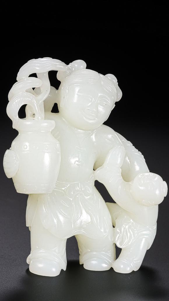 HUNG YUN ZHAI AUCTION HOUSE INCQing Dynasty White Jade 