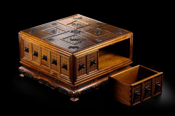 HUNG YUN ZHAI AUCTION HOUSE INC