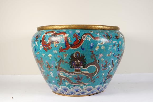中鴻信清 銅胎掐絲琺瑯鎏金九龍缸一對(duì)