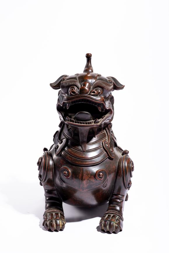 中鴻信清乾隆 銅瑞獸香薰