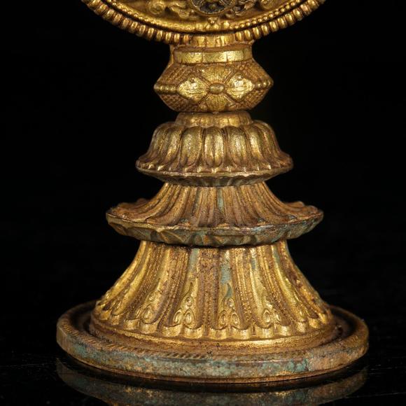 藝是拍賣清·藏傳佛教銅鎏金八吉祥紋供器