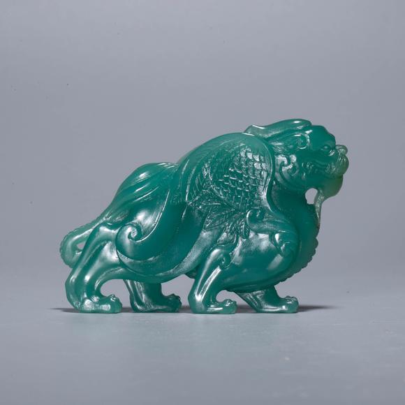 （和正堂株式會(huì)社）吉祥美術(shù)清 艾葉綠雕翼獸擺件